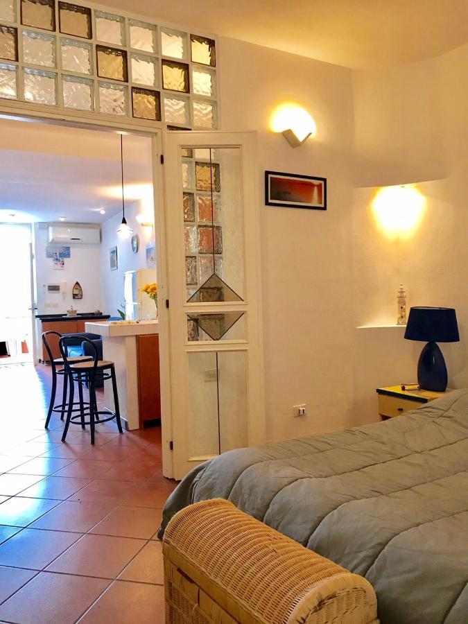 Ponza Holiday Homes - Porto Buitenkant foto