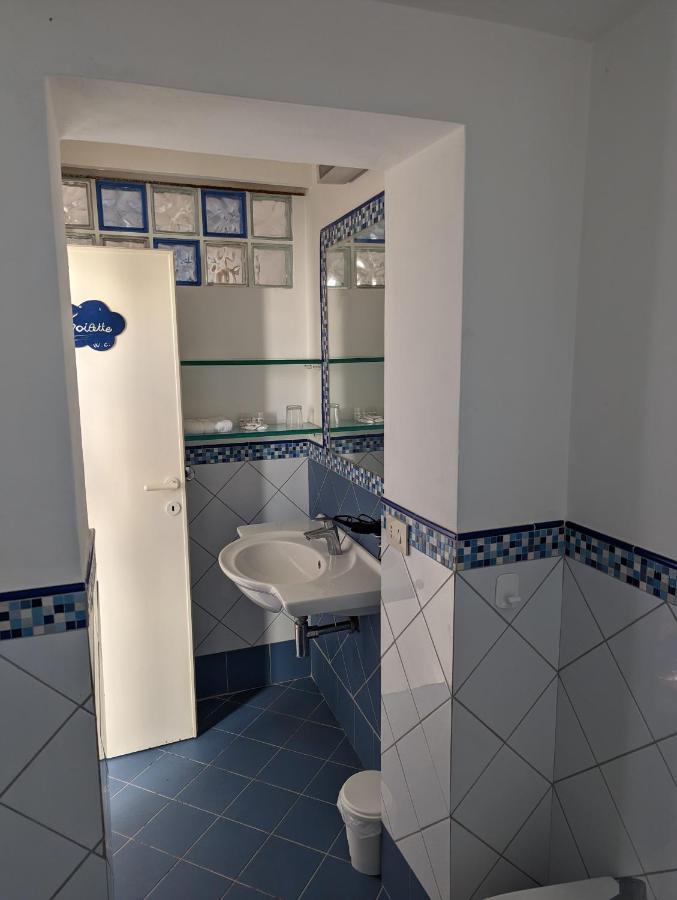 Ponza Holiday Homes - Porto Buitenkant foto